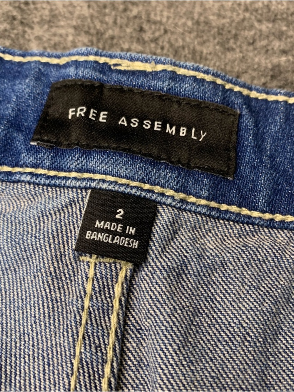 Free Assembly High-Rise Denim Shorts - Picture 5 of 7